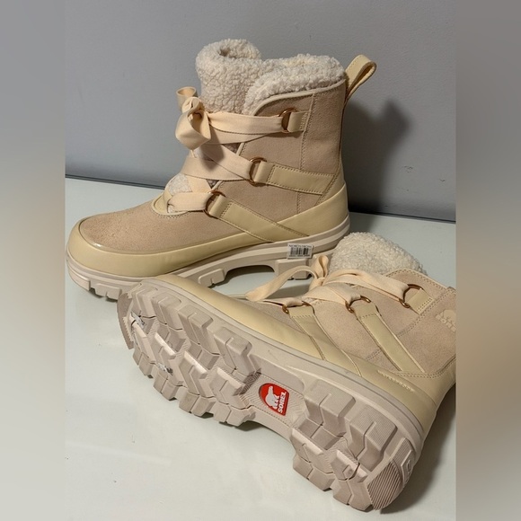 Sorel Shoes - Sorel Women's Cream and Tan Winter Boots